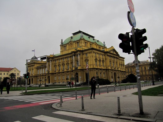 Zagreb  (19)